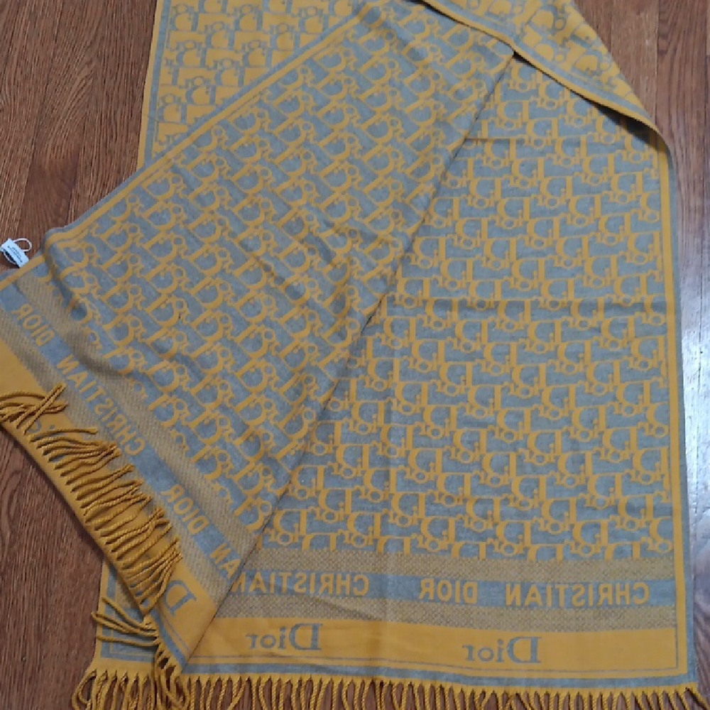 Authentic Dior Silk & Cashmere Scarf NWT - Picture 4 of 5